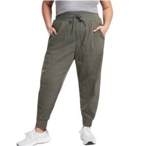 Athleta Trekkie North Joggers in Olive Mountain Green size 10